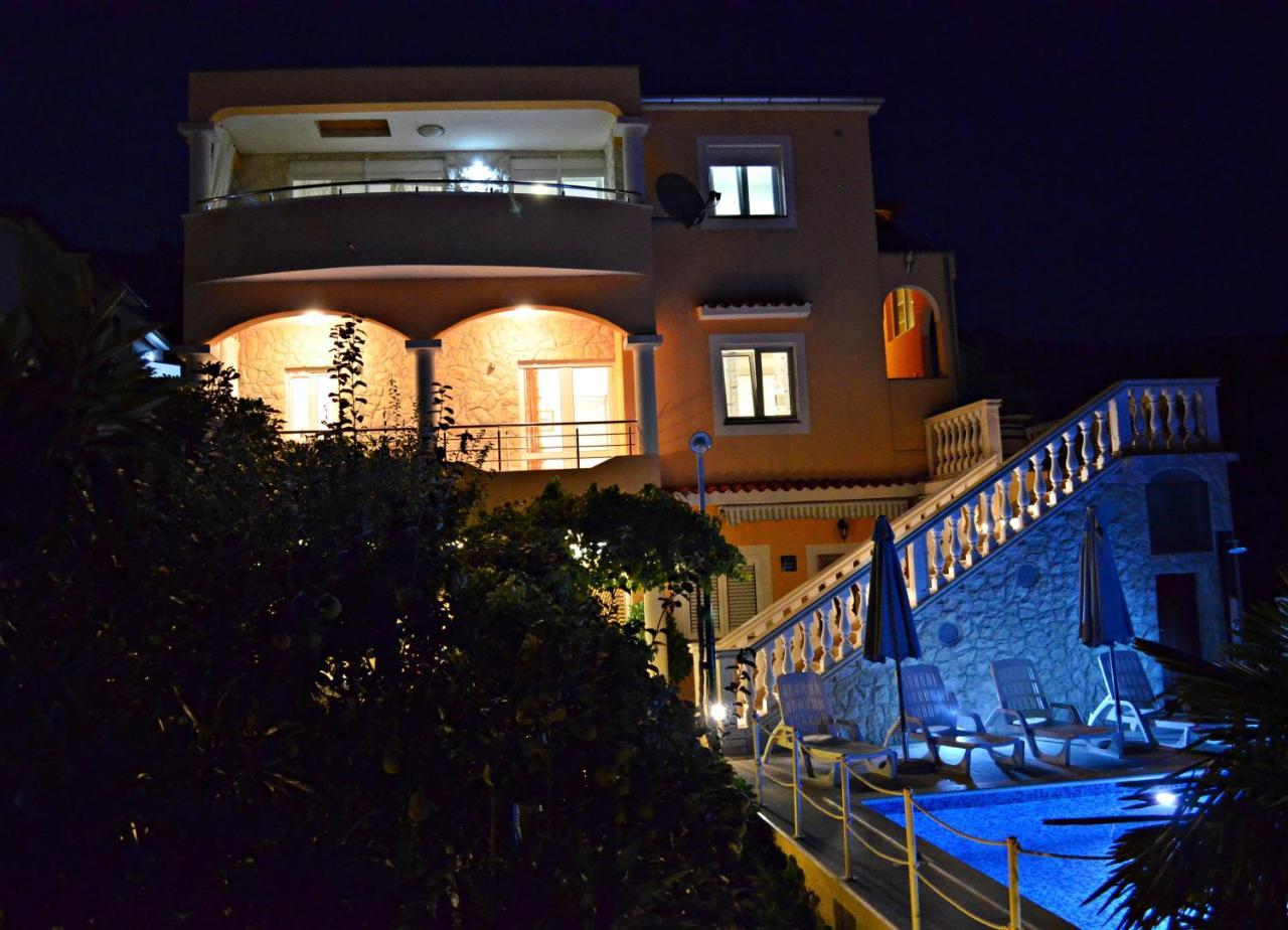 Apartments Villa Ra زابوريتش المظهر الخارجي الصورة