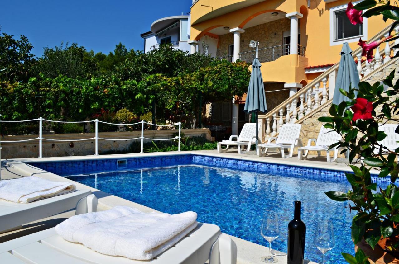 Apartments Villa Ra زابوريتش المظهر الخارجي الصورة